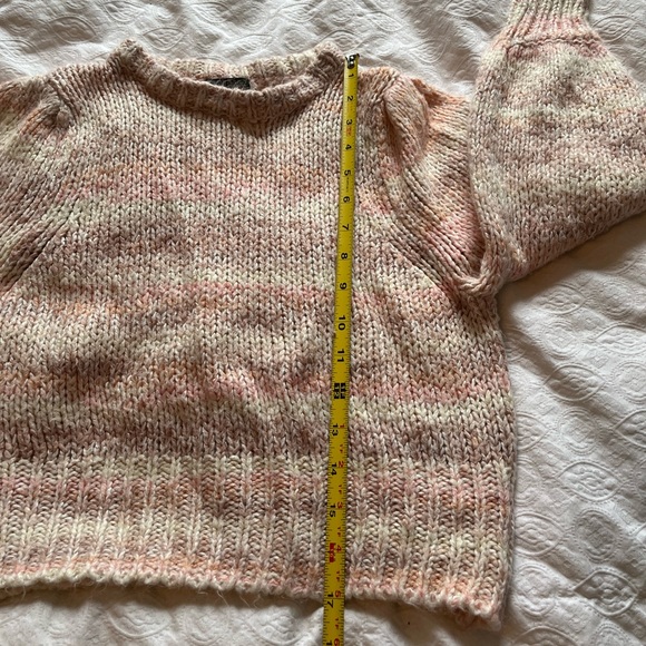 cropped muted rainbow sweater - Picture 7 of 10